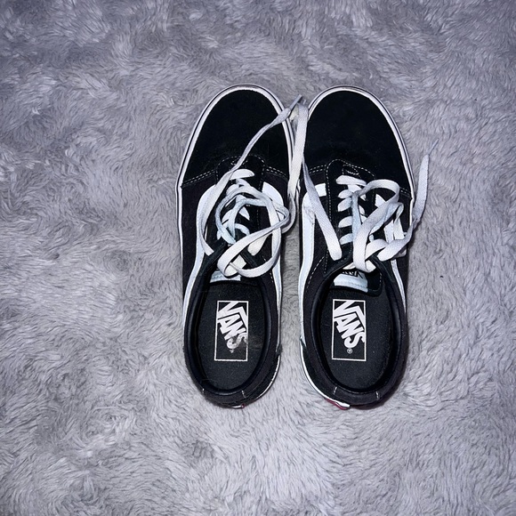 Vans - Picture 4 of 4